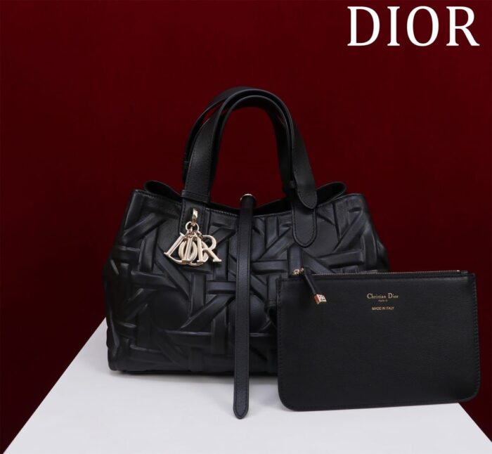 Buy Dior Toujours Bag Medium In UAE
