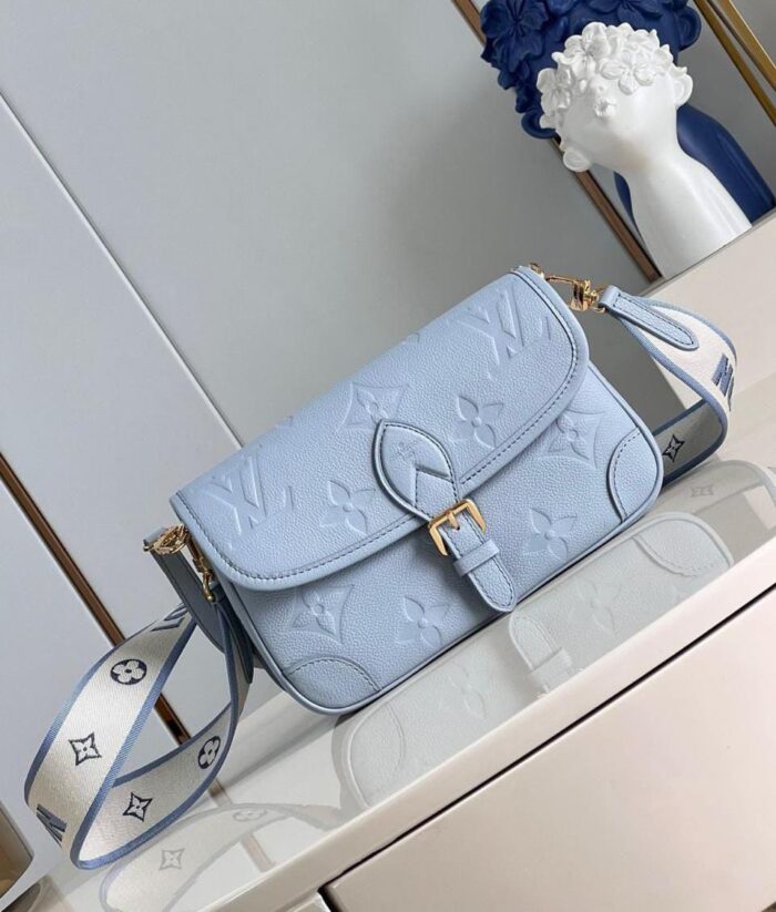 Women Crossbody Shoulder Bag By Louis Vuitton
