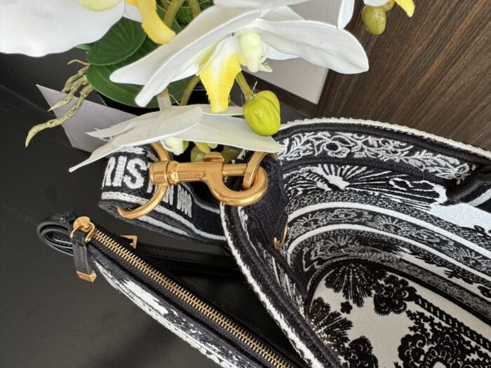 Dior Hat Basket Bag In UAE