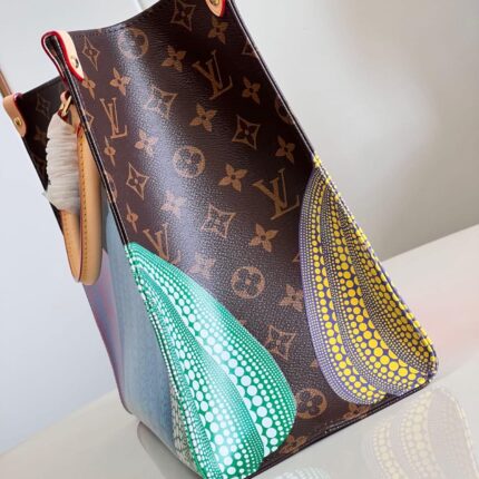 Louis Vuitton LV x YK Onthego MM Pumpkin Print Bag