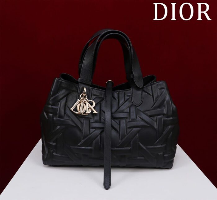 Buy Dior Toujours Bag Medium In UAE