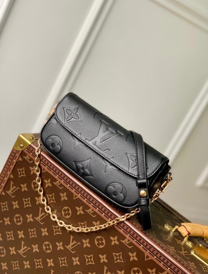 Louis Vuitton Wallet On Chain Ivy Bag In UAE