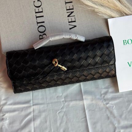 Bottega Veneta Andiamo Clutch In UAE