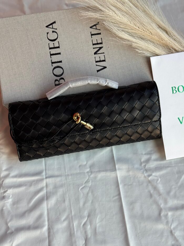 Bottega Veneta Andiamo Clutch In UAE