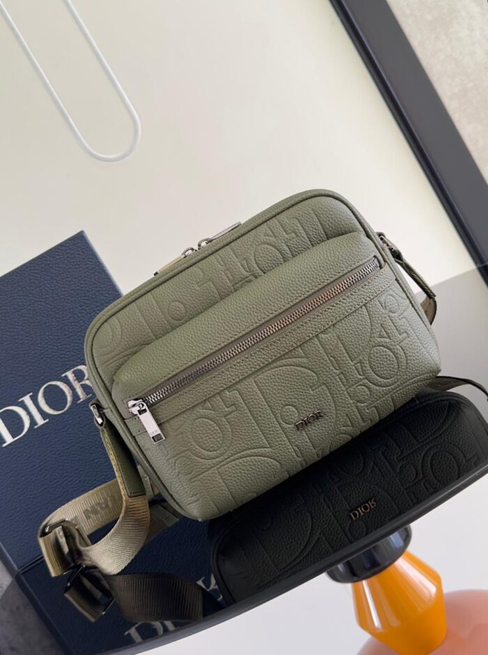 Dior Rider 2.0 Zipped Messenger Bag In UAE